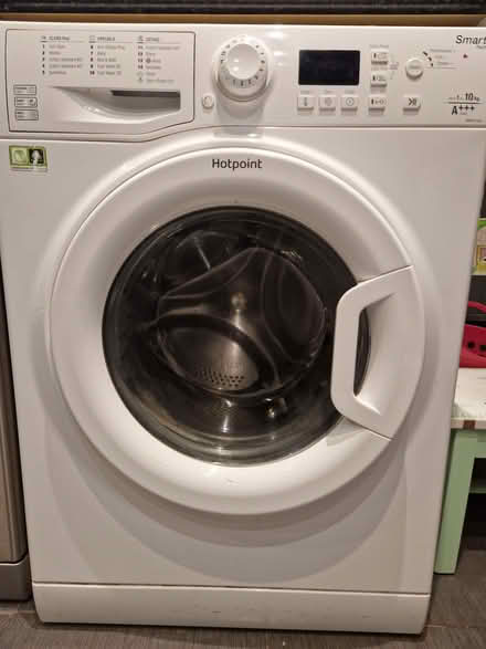 Photo of free Hotpoint Washing machine (Binfield RG42) #1