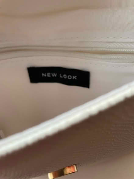 Photo of free White clutch bag (Avening GL8) #2