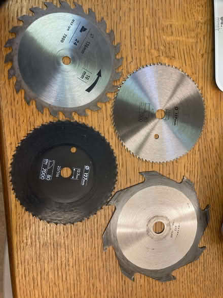 Photo of free Circular saw blades (Walton Manor OX2) #1