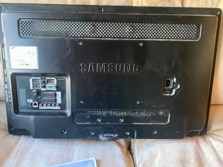 Photo of free Samsung 32 Inch TV LE32C650L (Wimbledon chase SW20) #2