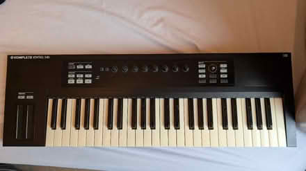 Photo of free MIDI keyboard - komplete kontrol (Stavordale Rd N5) #3