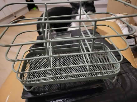 Photo of free Utensil holder (Beeston LS11) #1