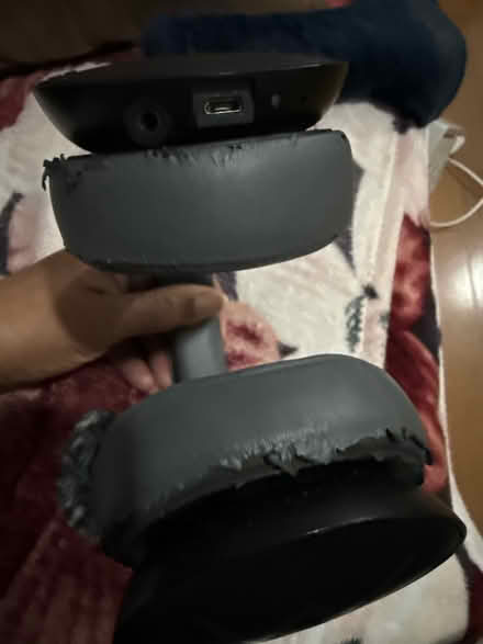 Photo of free Used headphones but still working (N4 1HG) #4