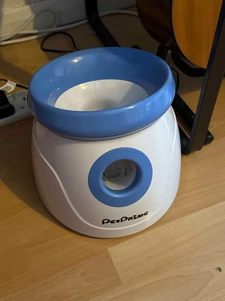 Photo of free Automatic ball launcher for dog (Sw17 0LU) #1