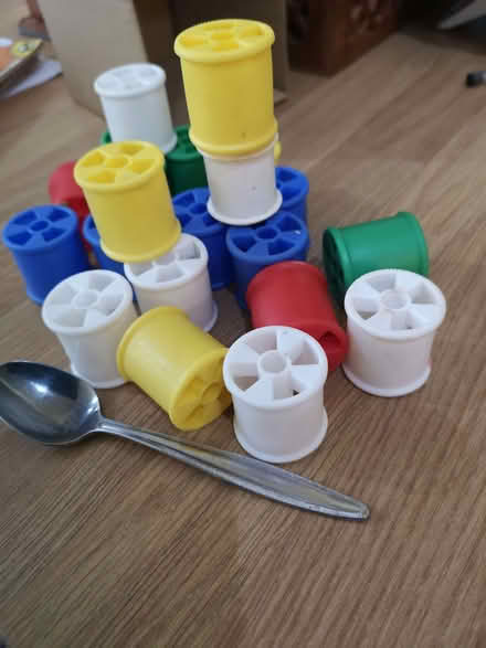 Photo of free Toddler threading toy (Brincliffe Edge S7) #1