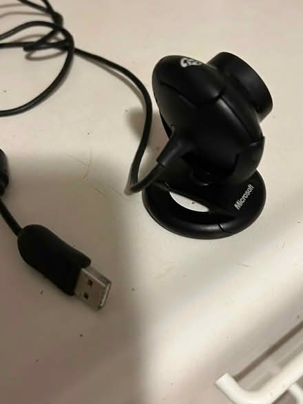 Photo of free Microsoft webcam USB port (L5L 5P5) #4