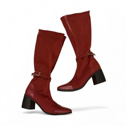 Photo of free Journee Woman’s Red Boots (Brooklyn Storage) #1