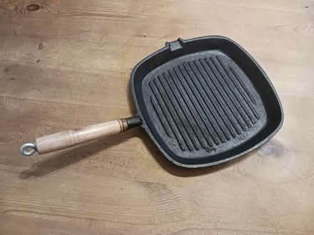 Photo of free Griddle pan (Harringay, N4) #1
