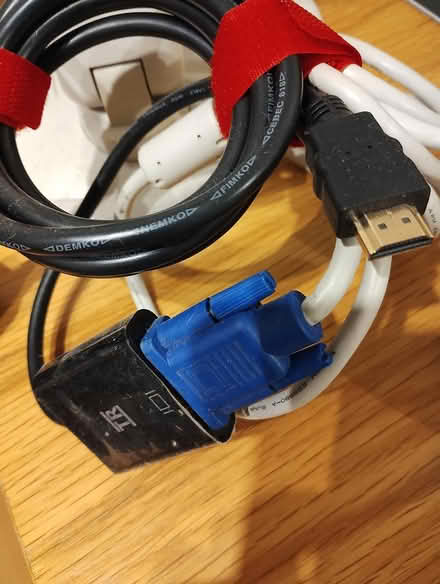 Photo of free Old computer monitor 15" (Shalford GU4) #4