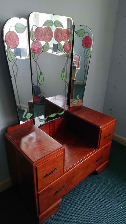 Photo of free Dressing table (Withington M20) #3