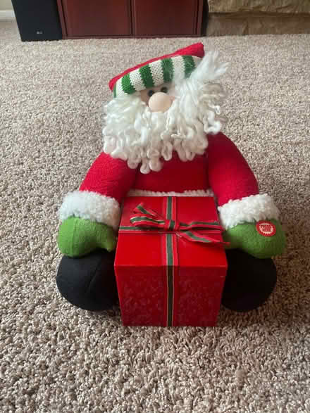 Photo of free Battery toy. Santa + bear in a box. (Woodley RG5) #2