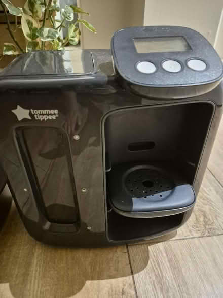 Photo of free Tommee Tippee perfect prep and bottle sterilizer (Battersea SW11) #2