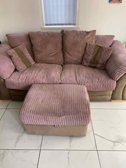 Photo of free Sofas (Ashingdon SS4) #1