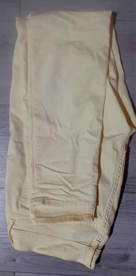 Photo of free Legging Gean 28 (Hayes end) #1