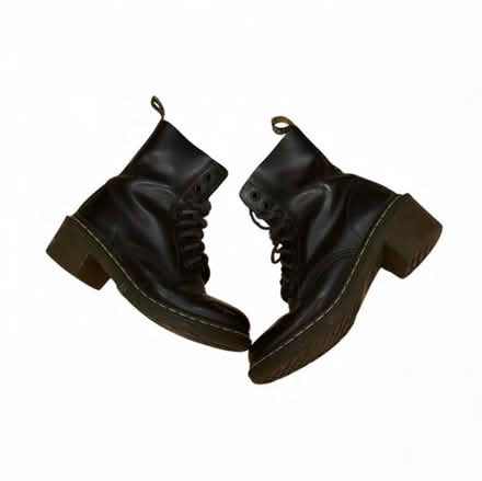 Photo of free Air Wair Woman’s Boots (Brooklyn Storage) #1