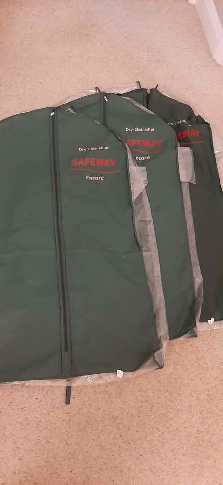 Photo of free Garment bags (Fleetville AL1) #1