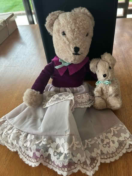 Photo of free Vintage Bear with Baby Bear (Penn HP10) #1