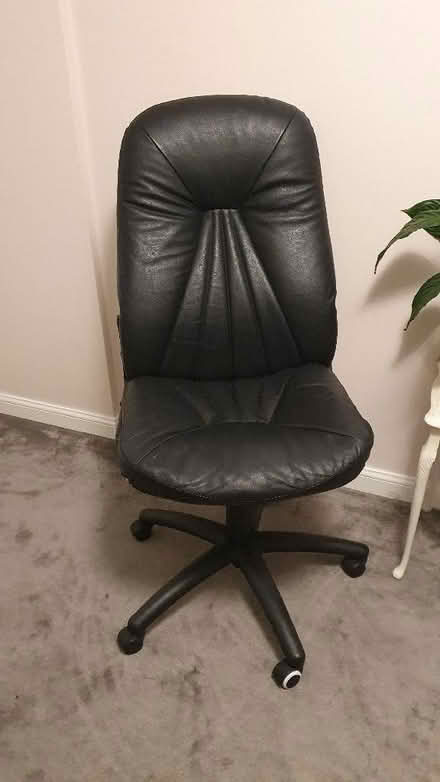 Photo of free Desk chair (Fenlake MK42) #1