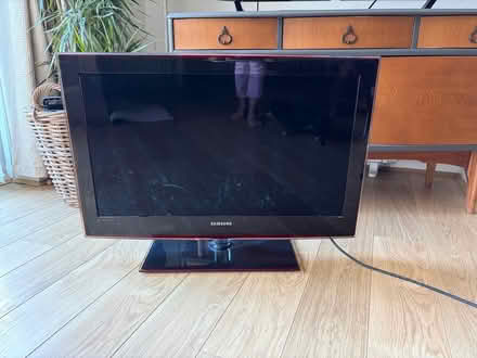 Photo of free 32” Samsung TV (East Hanney) #1