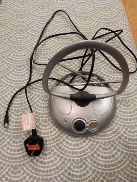 Photo of free TV aerial (CR5, Old Coulsdon) #1