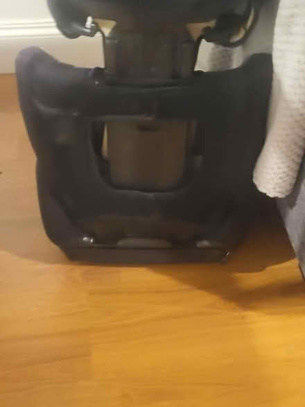 Photo of free Car seat (Pe19 6tg) #3