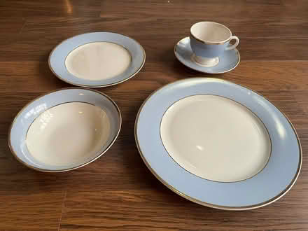 Photo of free Doulton 20 Piece Dinner Service (Ware SG12) #1