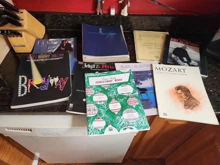 Photo of free Music books - piano and voice (Merion Village) #1