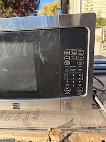 Photo of free microwave (Rolling Meadows 60008) #2