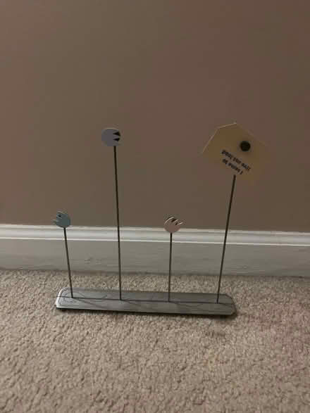 Photo of free Magnet photo stand (Royal Oak, MI) #1