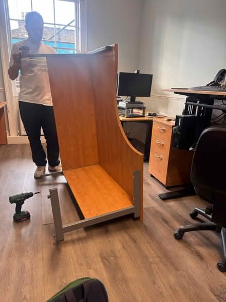 Photo of free Curved work station desk (W1h 1pn) #1