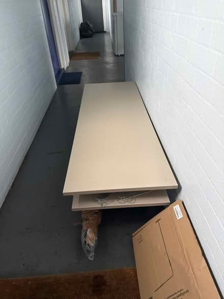 Photo of free Long coffee table MUST GO TODAY (Sw17 0LU) #1