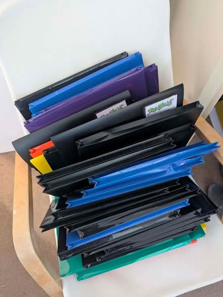 Photo of free A4 Plastic document wallets - assorted colours (Leith EH6) #1