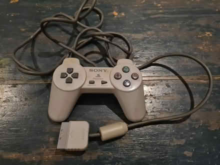 Photo of free PlayStation 1 + 10 games (Merton Park SW19) #3