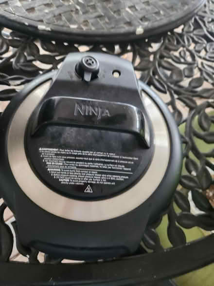 Photo of free Large ninja air fryer works great (palm harbor CR 1 Tpa Road) #2
