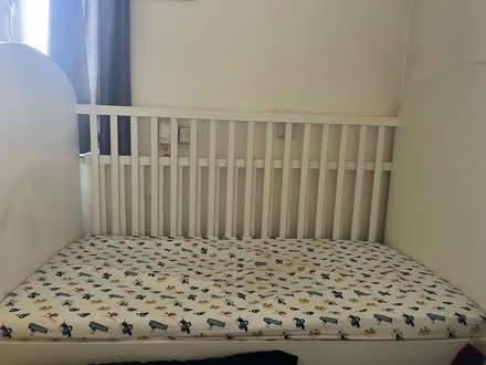 Photo of free White Baby Cot (UB7) #2