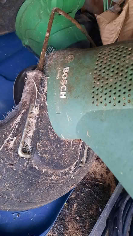 Photo of free 2 x lawn strimmers (working) (Close to Wrexham Centre) #4