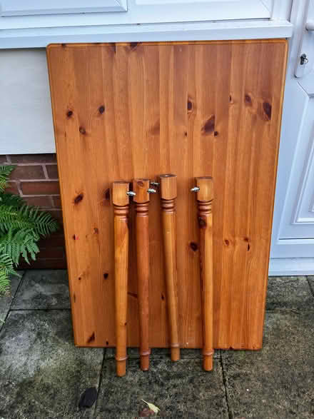 Photo of free Table (Oswestry SY11) #1