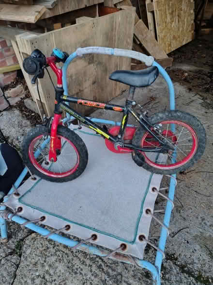 Photo of free child's bike (Botley road rail station (OX2)) #1