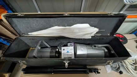 Photo of free Bowens light kit (SO19) #1