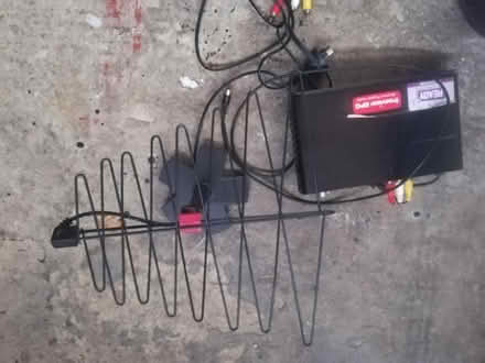 Photo of free Tv aerial and box (Purely) #2