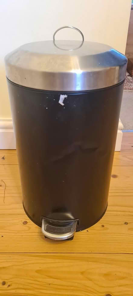 Photo of free Pedal bin (Freehold, Lancaster) #1