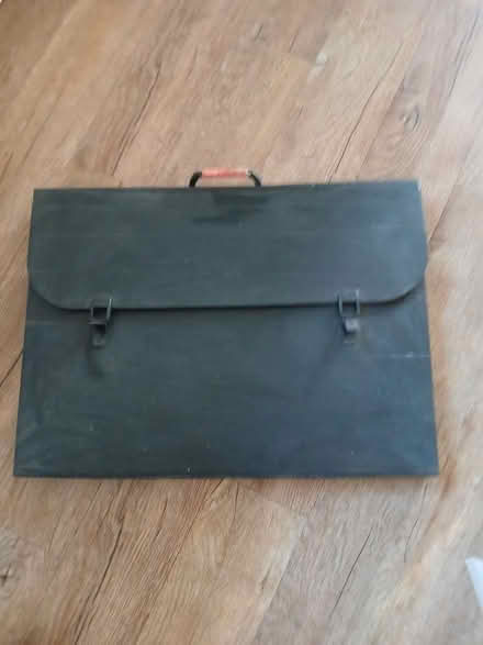 Photo of free Art/graphics etc folder (Meldreth) #1