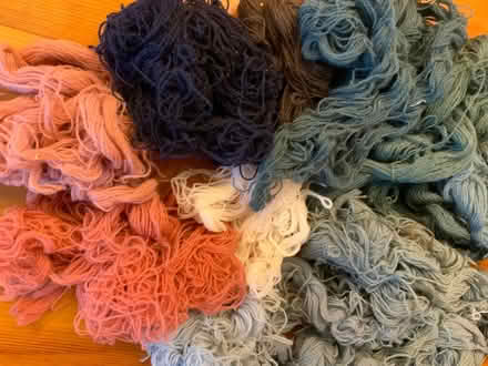 Photo of free tapestry wools (Kings Stanley GL10) #1