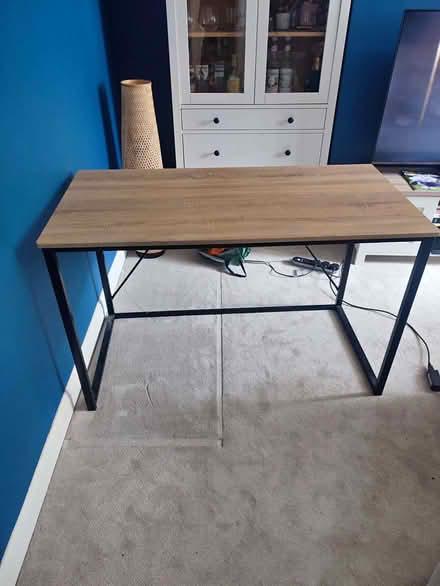 Photo of free Desk - 120 x 60cm (Carshalton SM1) #3