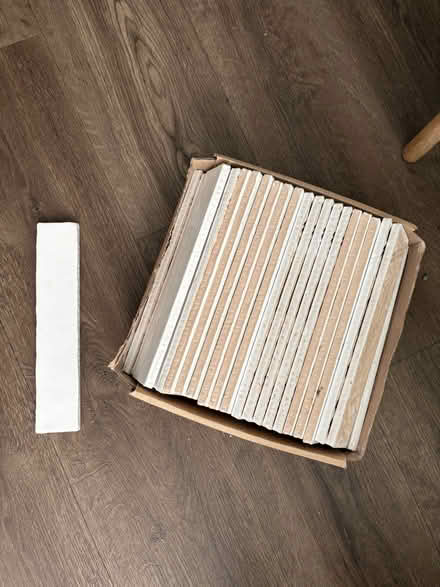 Photo of free Box of tiles - 25cm x 5cm white (BS3) #2