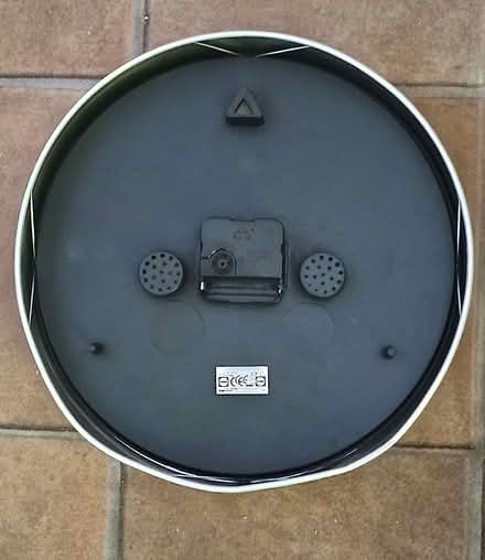 Photo of free Round wall clock #2 (Eastbourne BN21 2) #2