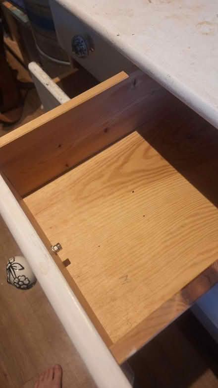 Photo of free Chest of drawers (SE27) #4