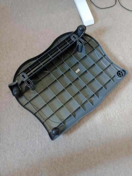 Photo of free Kensington footrest (Celestial house E14) #3