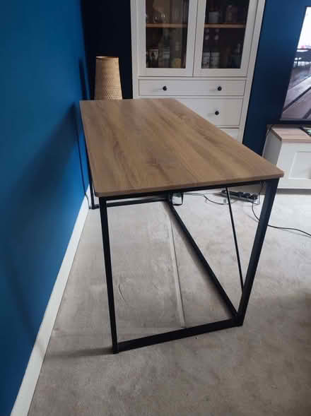 Photo of free Desk - 120 x 60cm (Carshalton SM1) #1