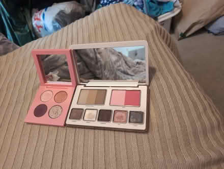 Photo of free Eyeshadows #1 (Starling BL8) #1